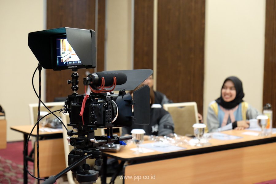 videografi-menangkap-dunia-melalui-lensa