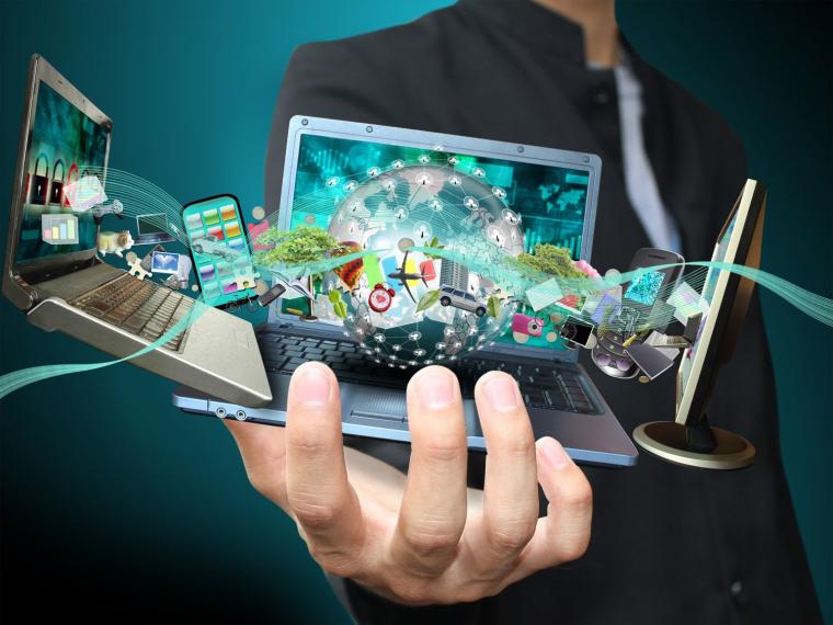 Evolusi Teknologi Komunikasi: Dari Surat Hingga Era Digital