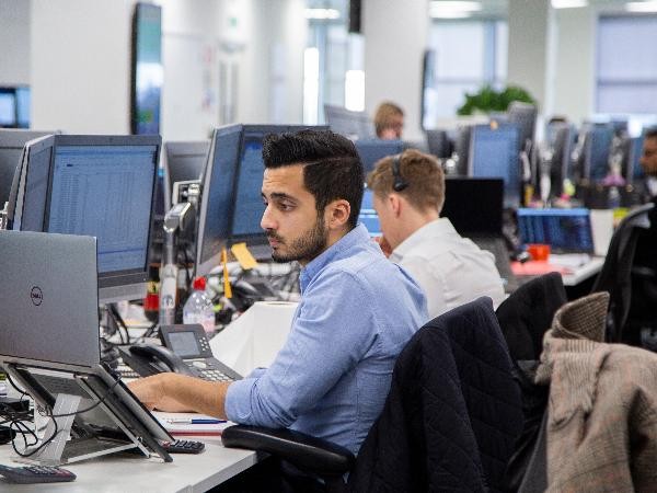 Independensi Teknologi