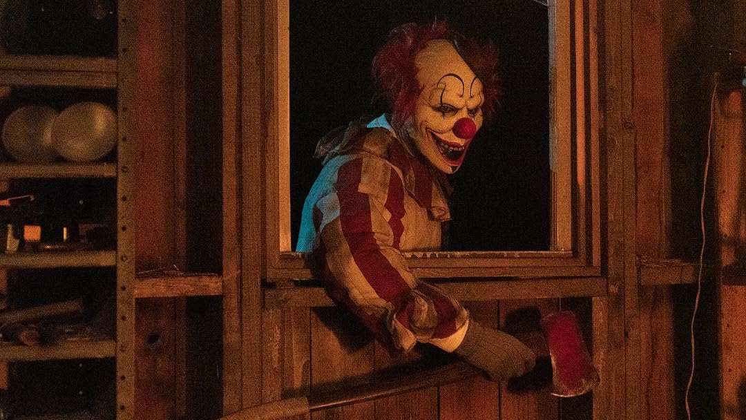 Sinopsis Film Clown in a Cornfield