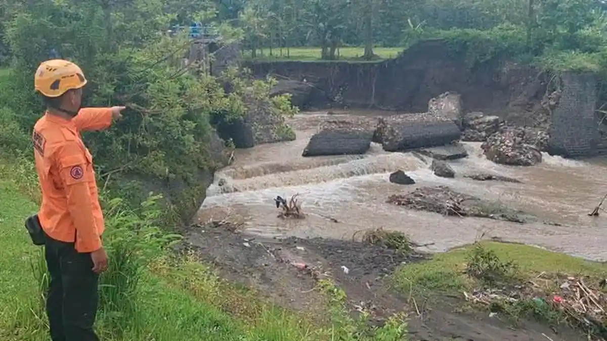 Bendungan Kedungrejo Jebol